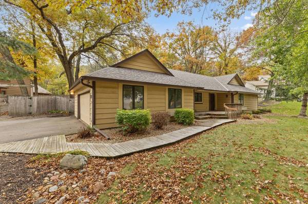 8000 132nd CT, Saint Paul, MN 55124