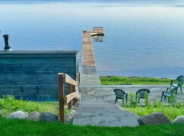 2431 S Shore BLVD, Saint Paul, MN 55110