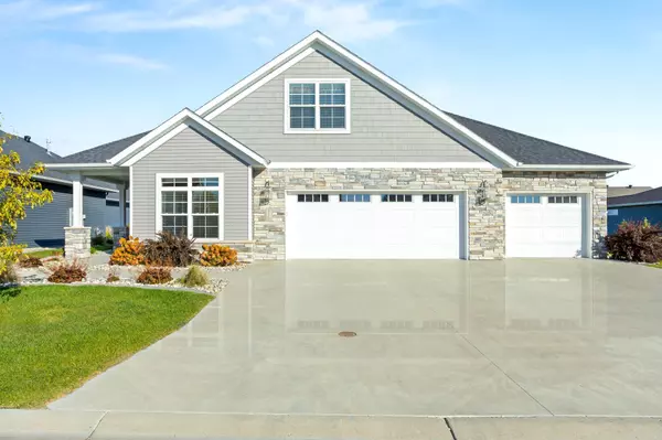 5179 Mira WAY W, West Fargo, ND 58078