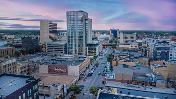 Fargo, ND 58102,319 Broadway N