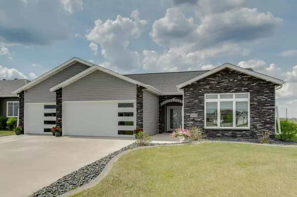 5419 43rd ST S, Fargo, ND 58104