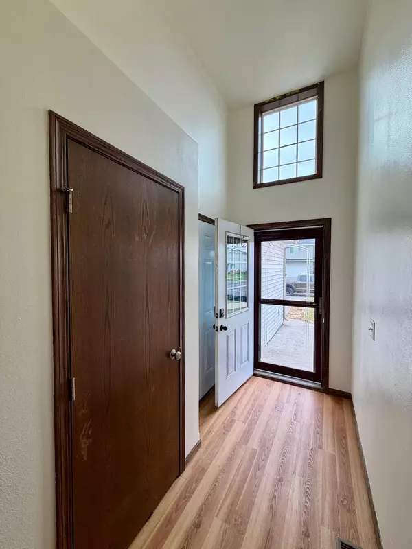 Fargo, ND 58104,4889 Chelsea LN S