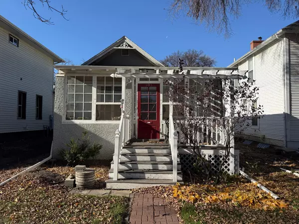 803 7th ST S, Fargo, ND 58103