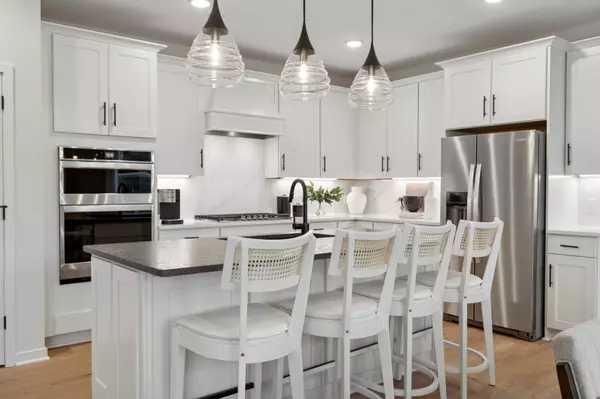 10360 Griffin AVE S, Cottage Grove, MN 55016