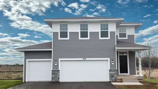 939 Redfield CIR, Delano, MN 55328