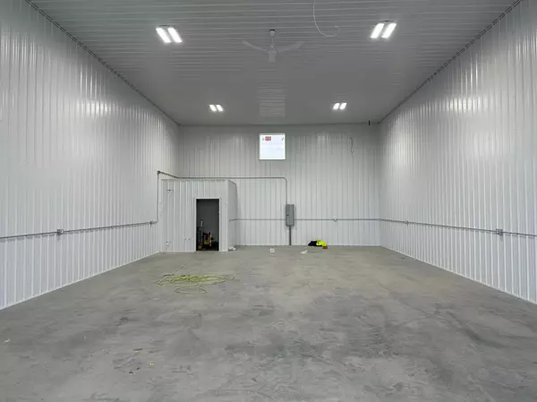 5590 13th AVE N, Fargo, ND 58102