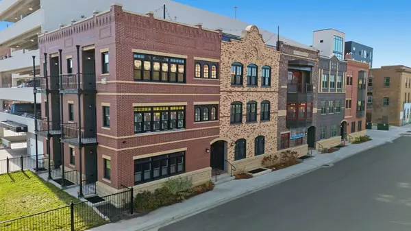 412 5th ST N, Fargo, ND 58102