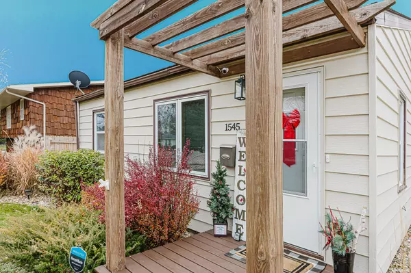 Fargo, ND 58103,1545 15th ST S