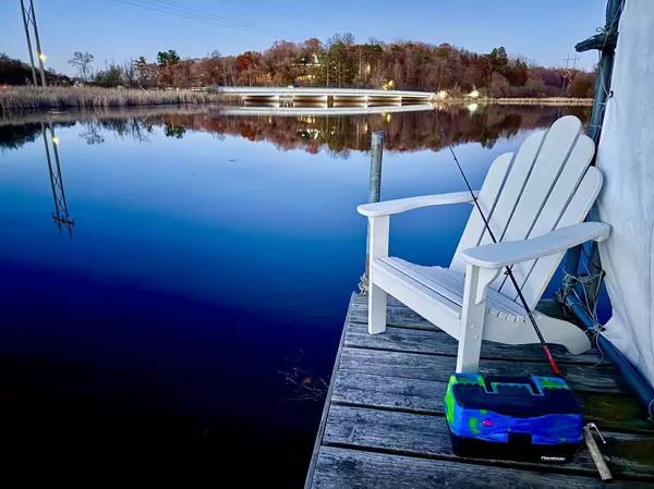 19860 Cottagewood RD, Excelsior, MN 55331