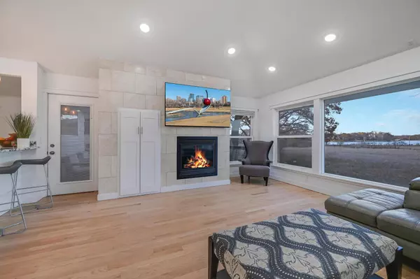 Excelsior, MN 55331,19860 Cottagewood RD