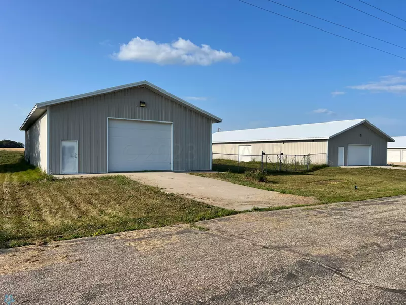 21568 US HWY 10, Hawley, MN 56549