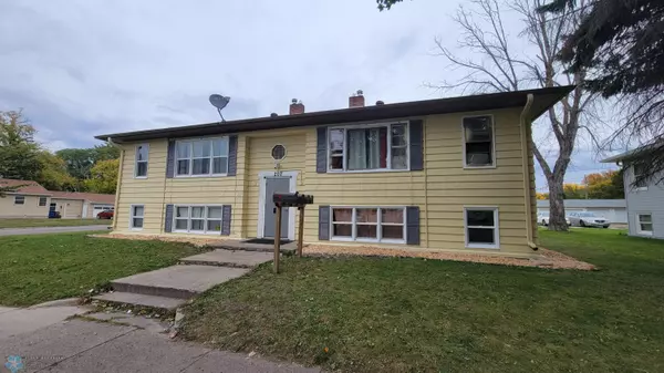 202 16TH ST S, Moorhead, MN 56560