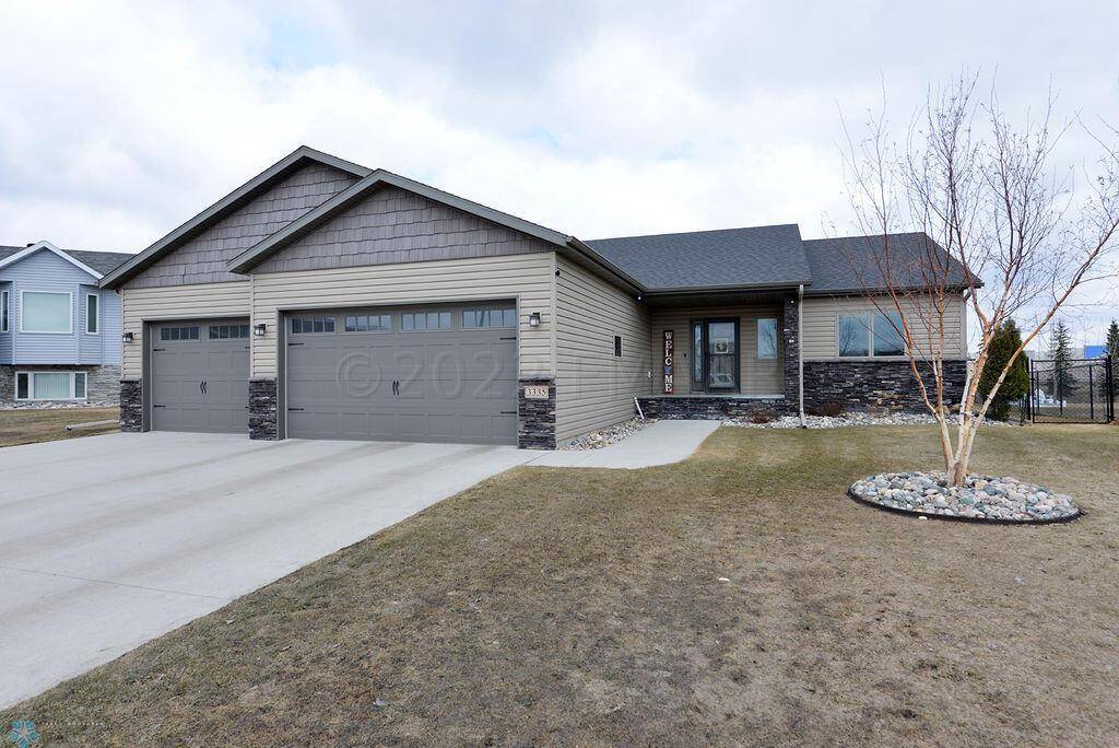 3335 5TH AVE N, Moorhead, MN 56560