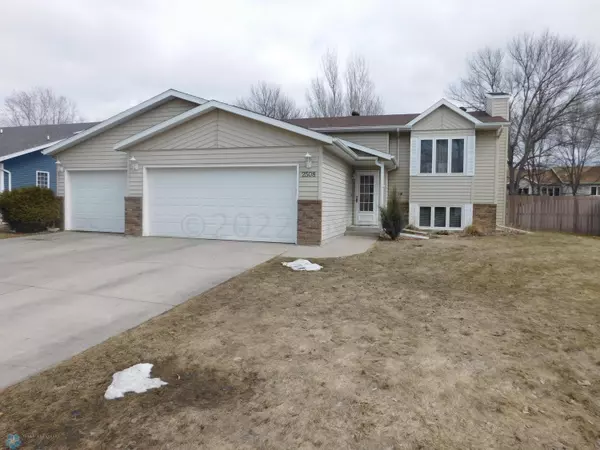 Fargo, ND 58103,2508 33 ST S