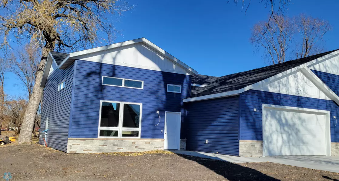 931 A ELM ST, Kindred, ND 58051