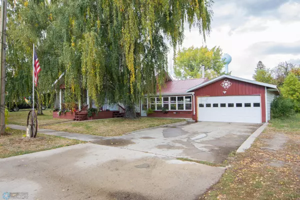 209 SEARNS AVE, Aneta, ND 58212