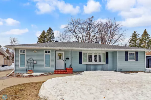 1703 16TH ST S, Moorhead, MN 56560