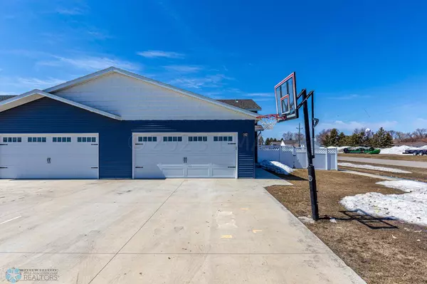 Kindred, ND 58051,102 SHEYENNE ST