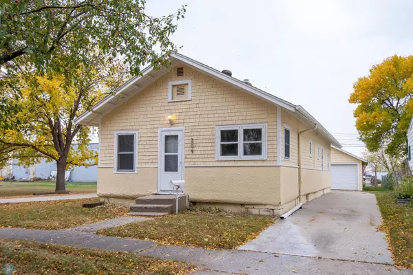 Fargo, ND 58103,209 24 ST S