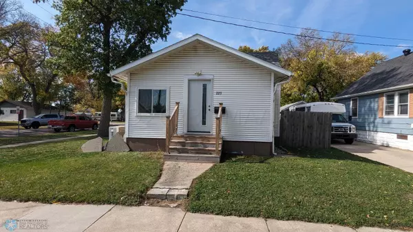 Fargo, ND 58103,223 23 ST S