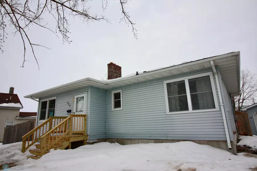 425 7TH ST S, Breckenridge, MN 56520