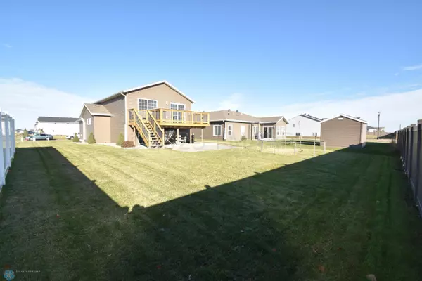 Horace, ND 58047,617 5TH ST E