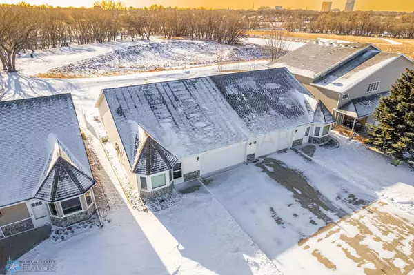 621 11TH AVE N, Moorhead, MN 56560