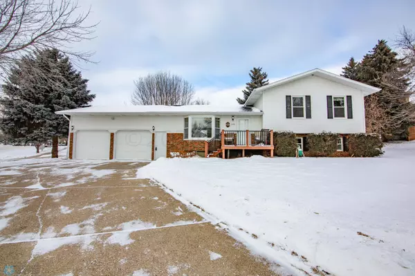 720 BROWNING AVE, Bismarck, ND 58501