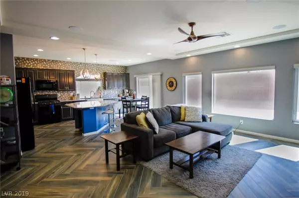 6579 AVERILL CREEK AVE, Las Vegas, NV 89118