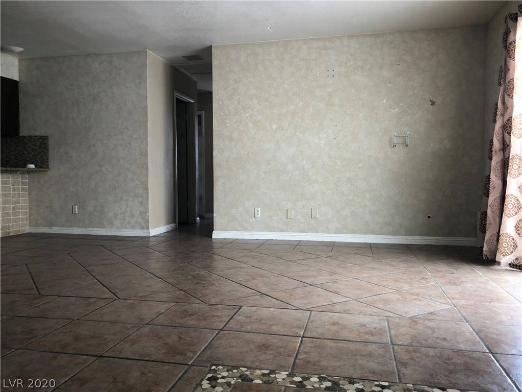 Las Vegas, NV 89108,2404 SWEETGUM ST