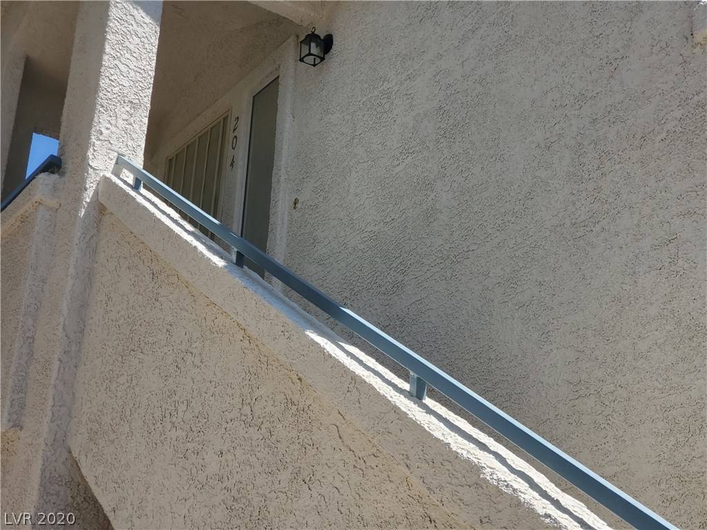 Las Vegas, NV 89120,3425 E RUSSELL RD #204