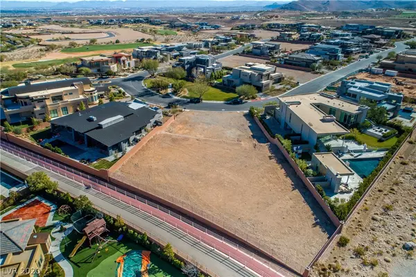 11 MORNING GLOW LN, Las Vegas, NV 89135