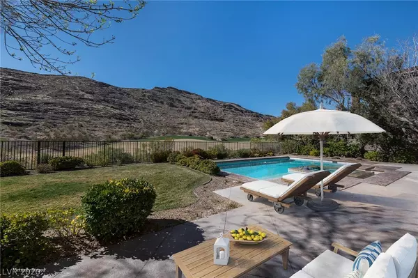 2885 RED ARROW DR, Las Vegas, NV 89135