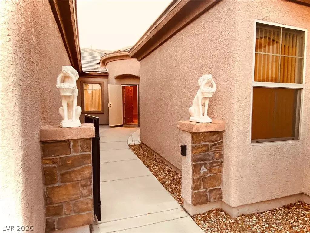 Las Vegas, NV 89122,3945 Galiceno DR