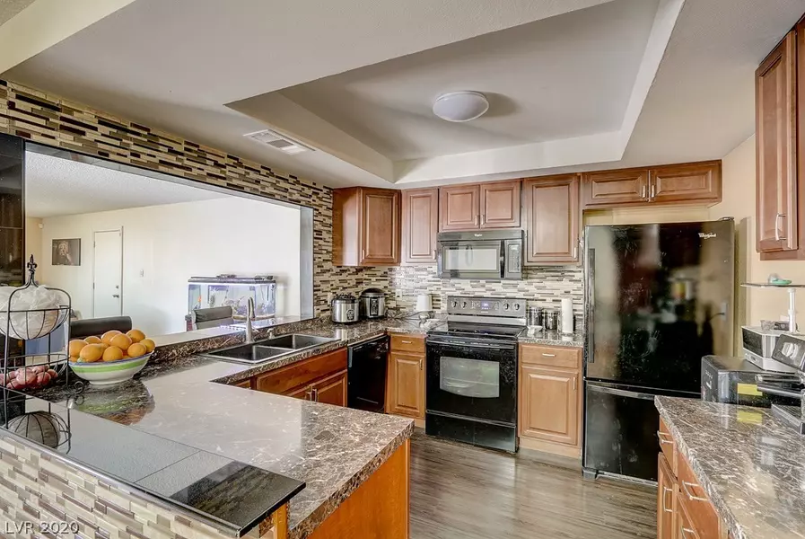 5720 Bartlett Ave, Las Vegas, NV 89108