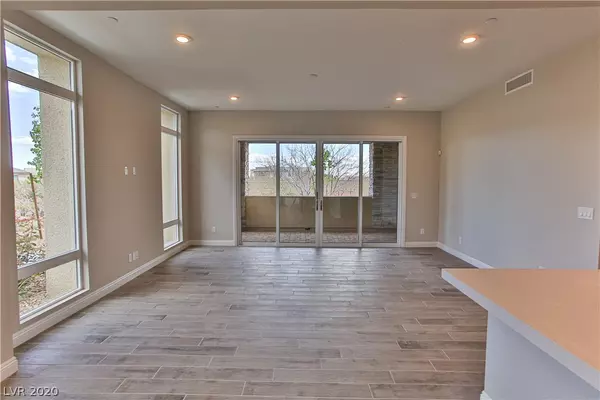 Las Vegas, NV 89135,11280 Granite Ridge #1004