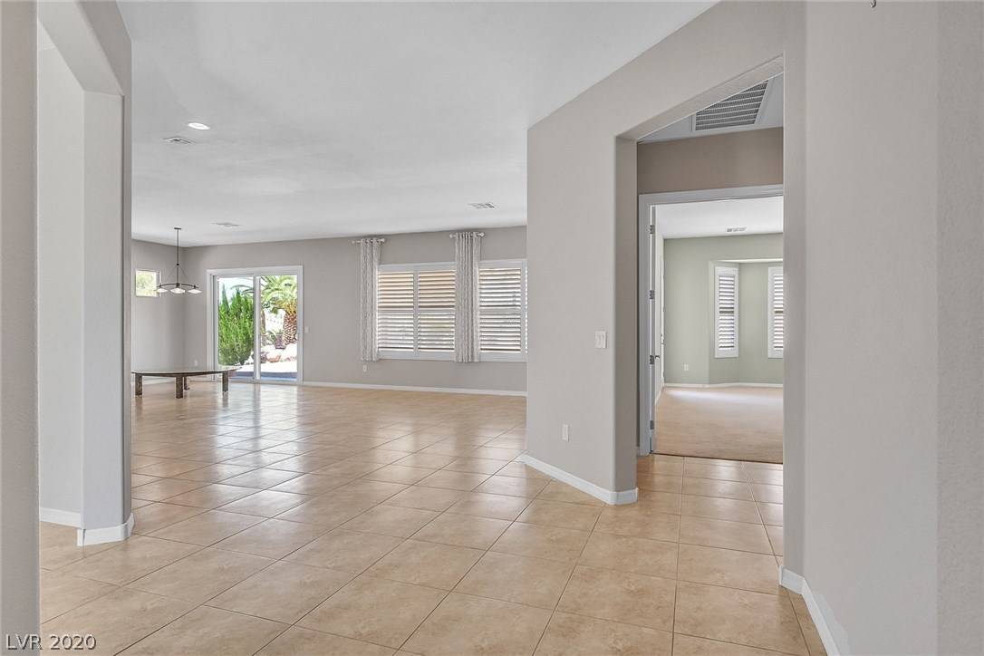 Henderson, NV 89052,2458 Palmer Park