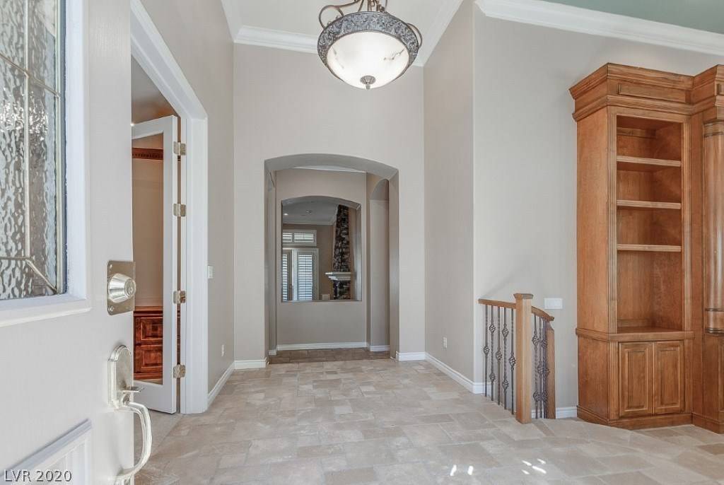 Las Vegas, NV 89145,809 Ville Franche ST