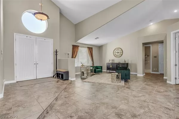 Las Vegas, NV 89117,9909 Fox Springs