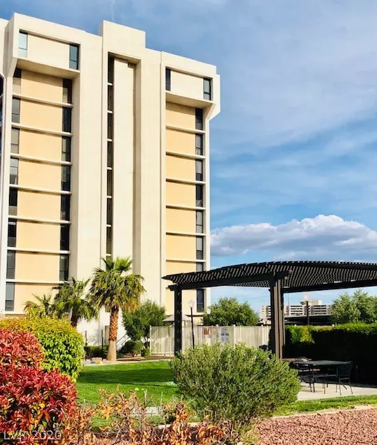 3930 University Center #812, Las Vegas, NV 89119