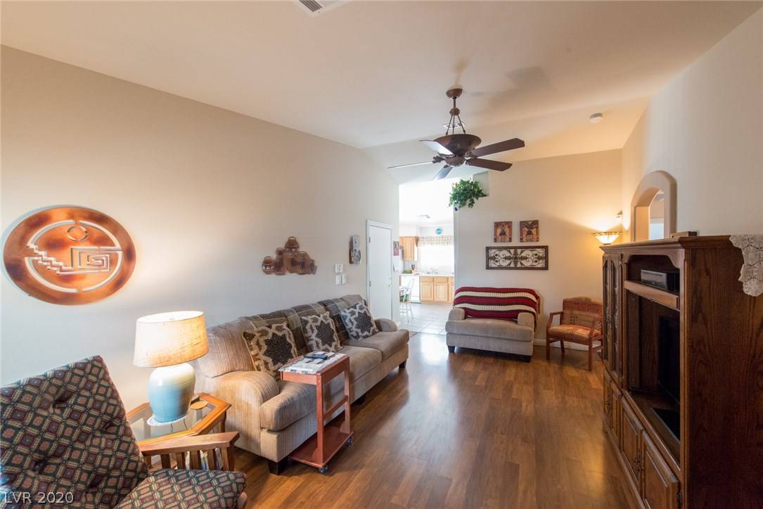 Las Vegas, NV 89131,4836 Mars Black CT