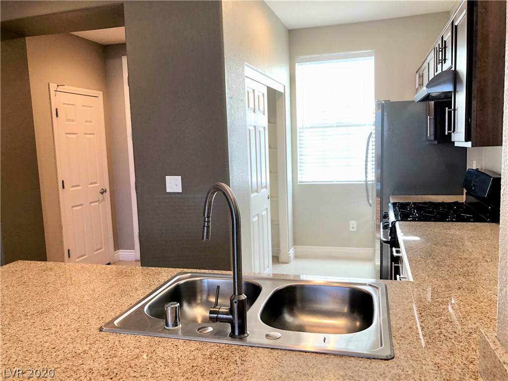 North Las Vegas, NV 89081,5365 Brazelton ST