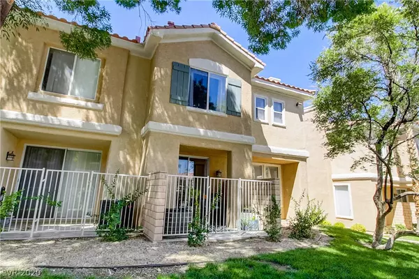 Henderson, NV 89012,251 Green Valley Pkwy #2811