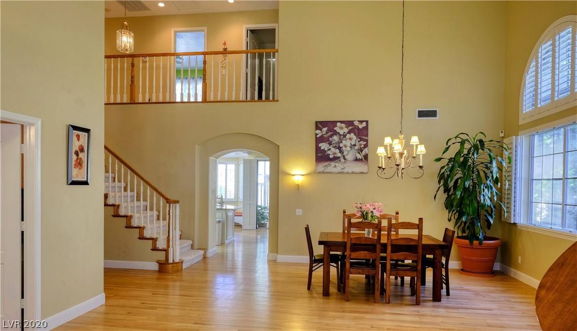 Las Vegas, NV 89117,9420 Greenham CIR