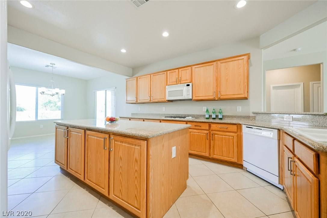 North Las Vegas, NV 89084,2911 Gander CT