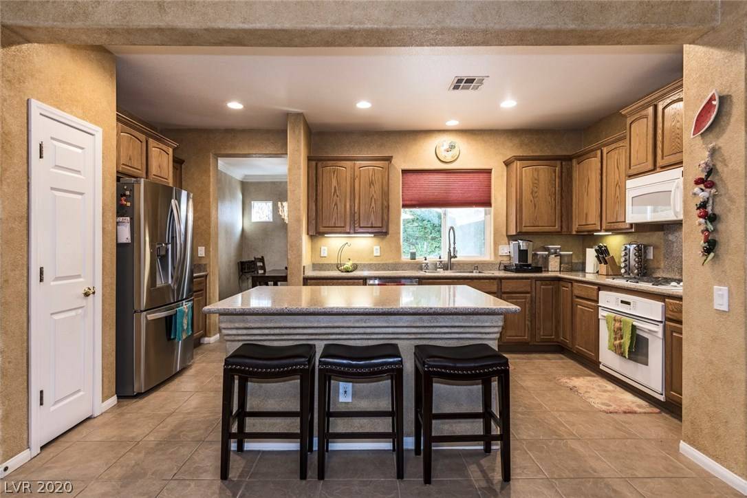Las Vegas, NV 89135,10324 Howling Coyote AVE