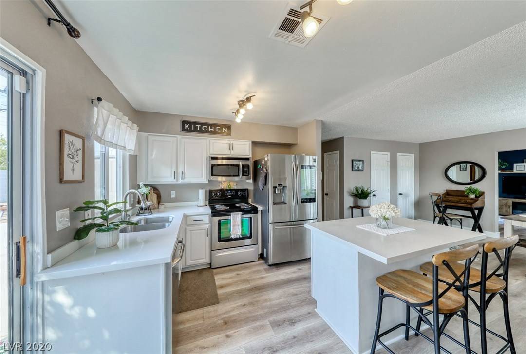 46 Armstrong CIR, Henderson, NV 89015