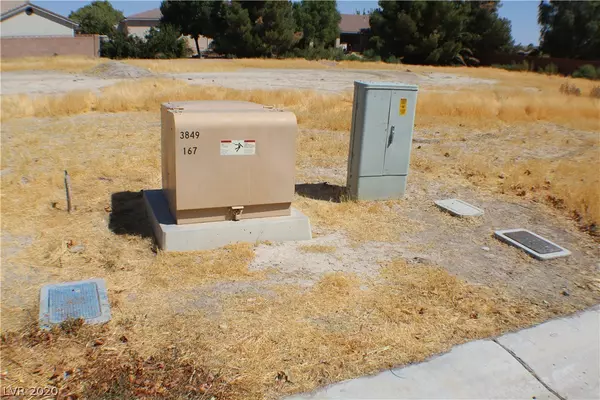 Logandale, NV 89021,2002 Trophy Elk AVE