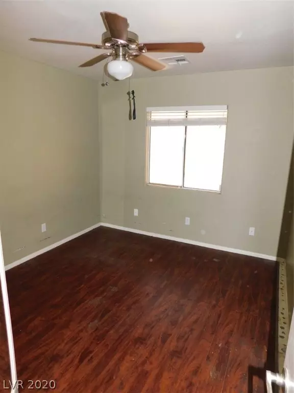 Las Vegas, NV 89130,5716 Arrow Tree ST