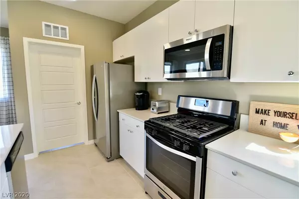 Las Vegas, NV 89135,11230 Hidden Peak AVE #308